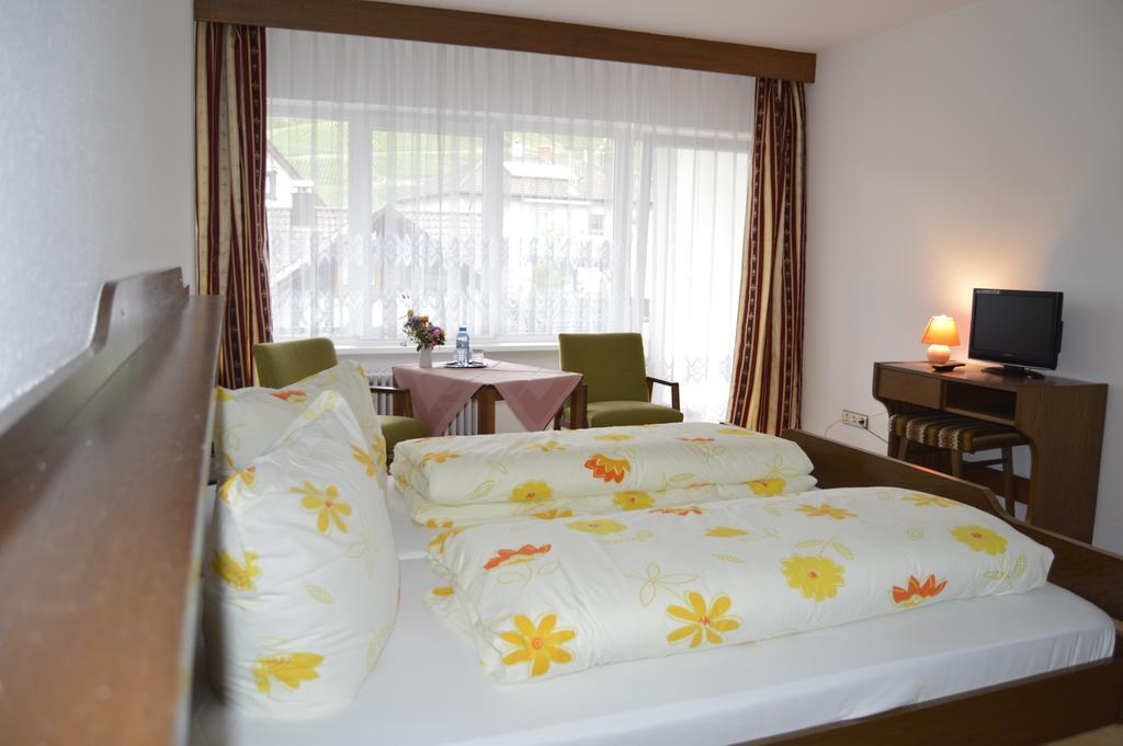 Gasthaus Hirsch Hotel คัปเปลโรเดค ภายนอก รูปภาพ