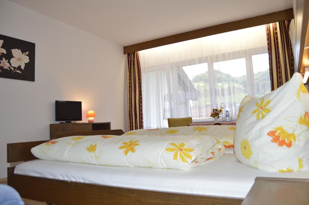 Gasthaus Hirsch Hotel คัปเปลโรเดค ภายนอก รูปภาพ